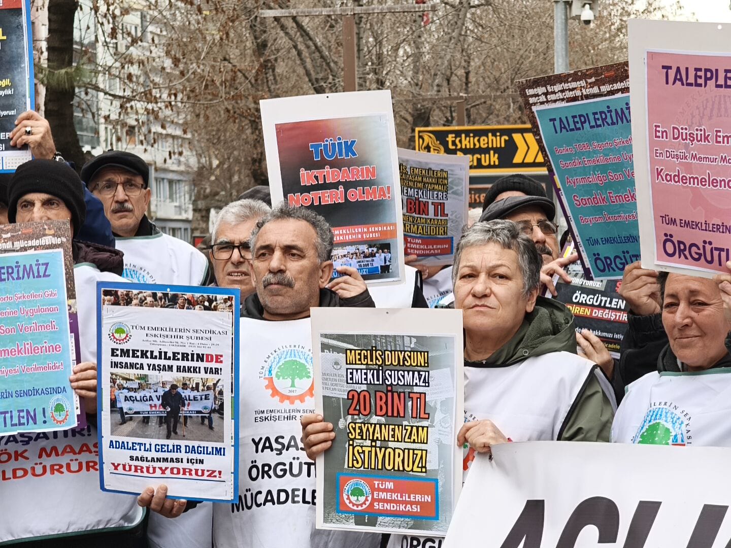 E371A583 5A06 41D7 881A E6F0988199Ea