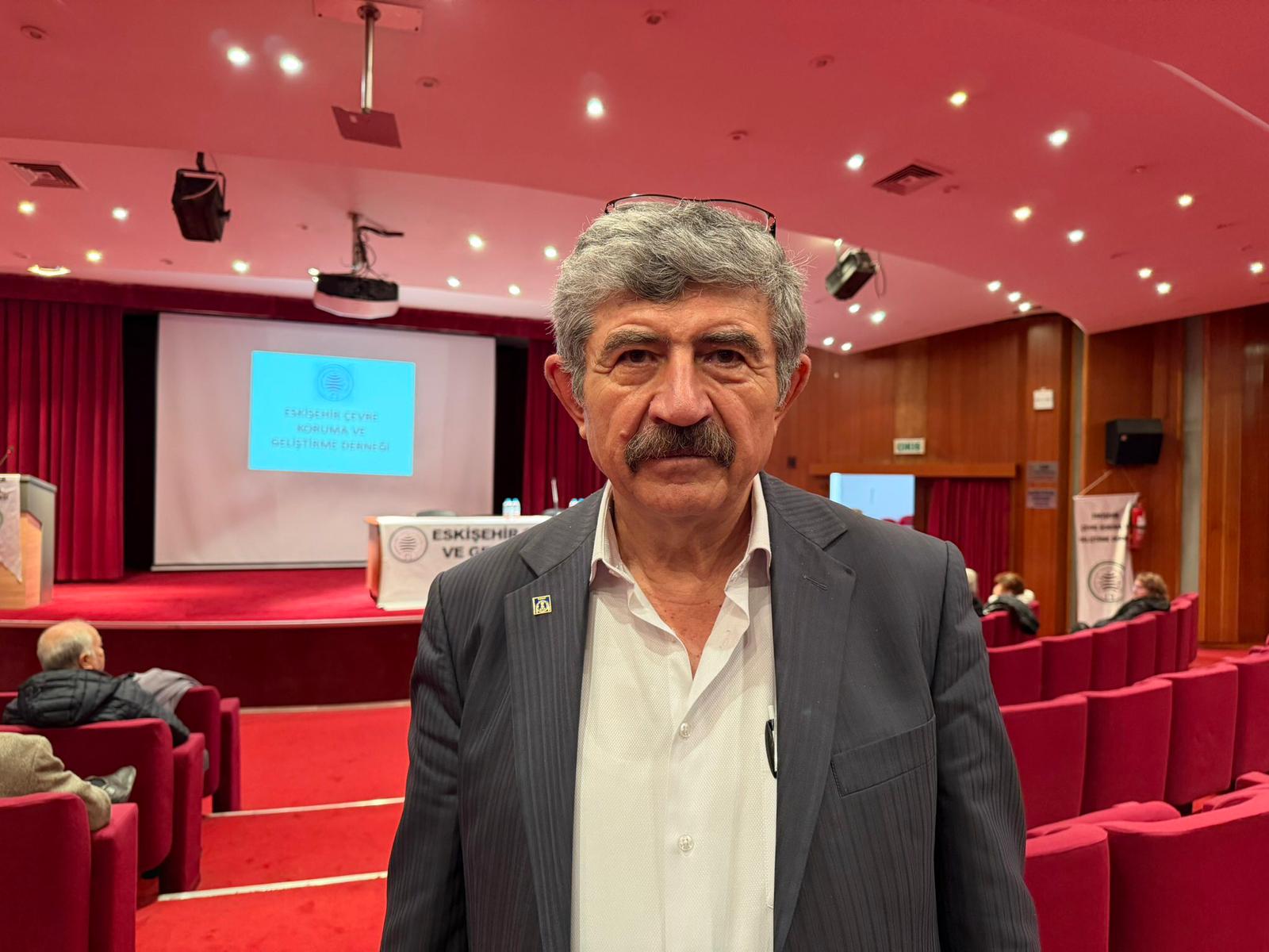 E90A87E5 08D5 41B5 806C 468E70718Ecd