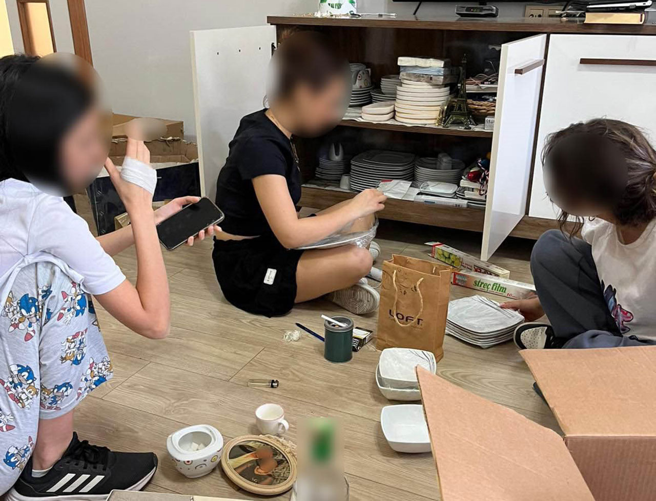 G F7B4 U Wo A Epr6Y-1