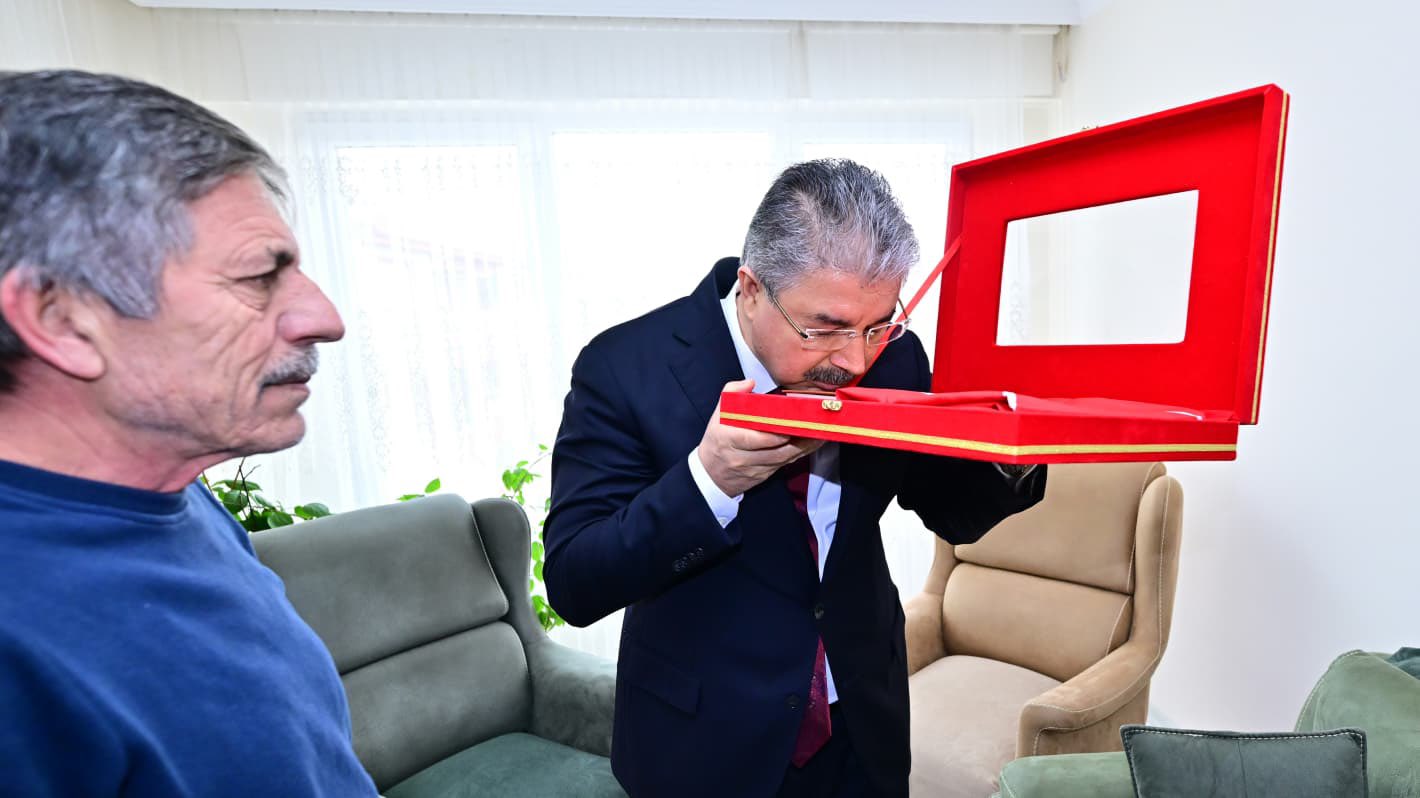 G Q S Ot G Ws A A E Z6H