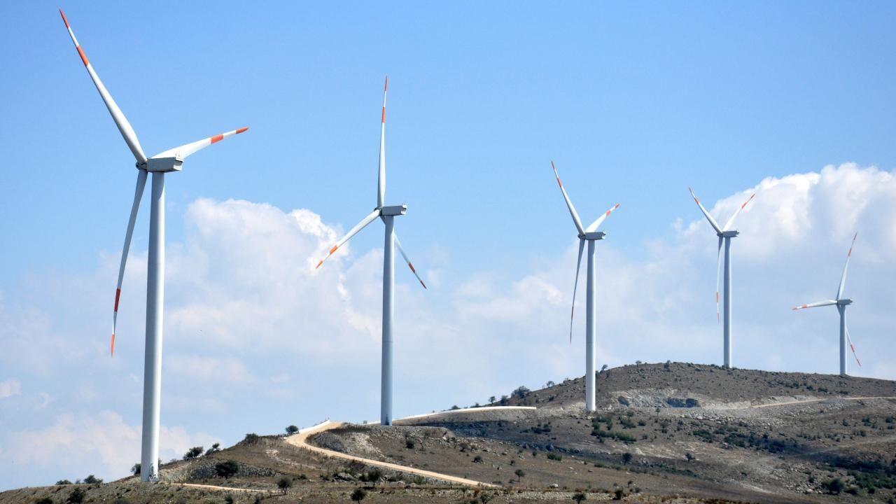 Türkiye’nin güneş ve rüzgar üretimi 10 yılda 442,2 teravatsaate ulaştı