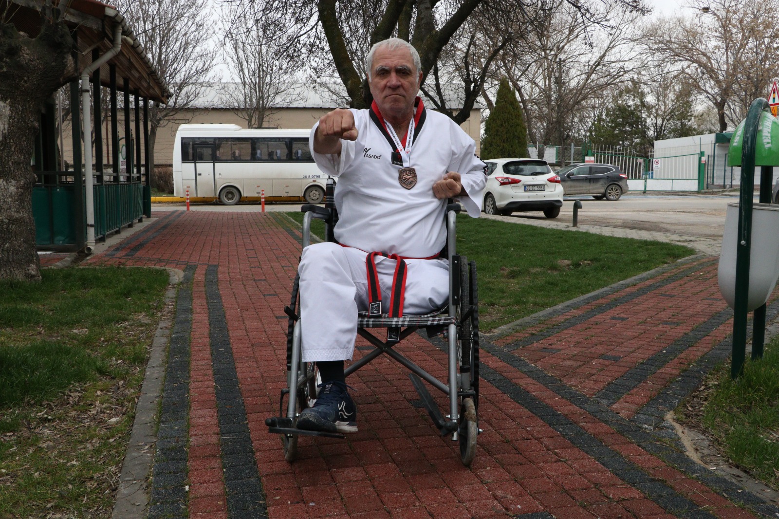 Dc7F3155 B063 4D03 9867 975Cb63968E4