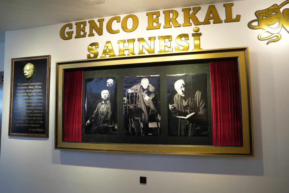 Eski̇şehi̇r’de “Genco Erkal Emek Ve Onur Ödülü”Nün Sahi̇bi̇ Belli̇ Oldu (1)