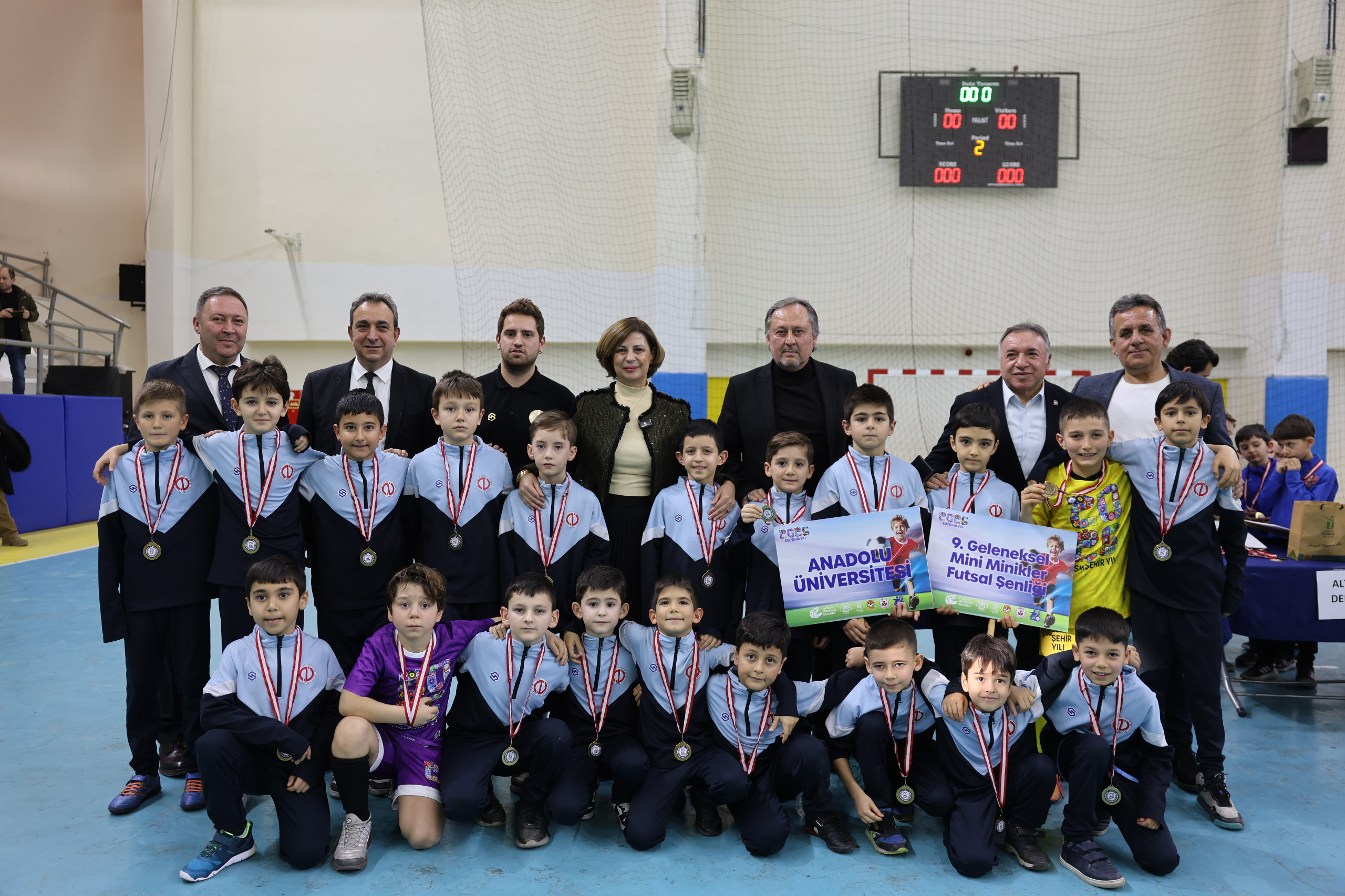 Mi̇ni̇k Yürekler Sahaya İndi̇, Sporun Coşkusu Zi̇rveye Taşti (2)