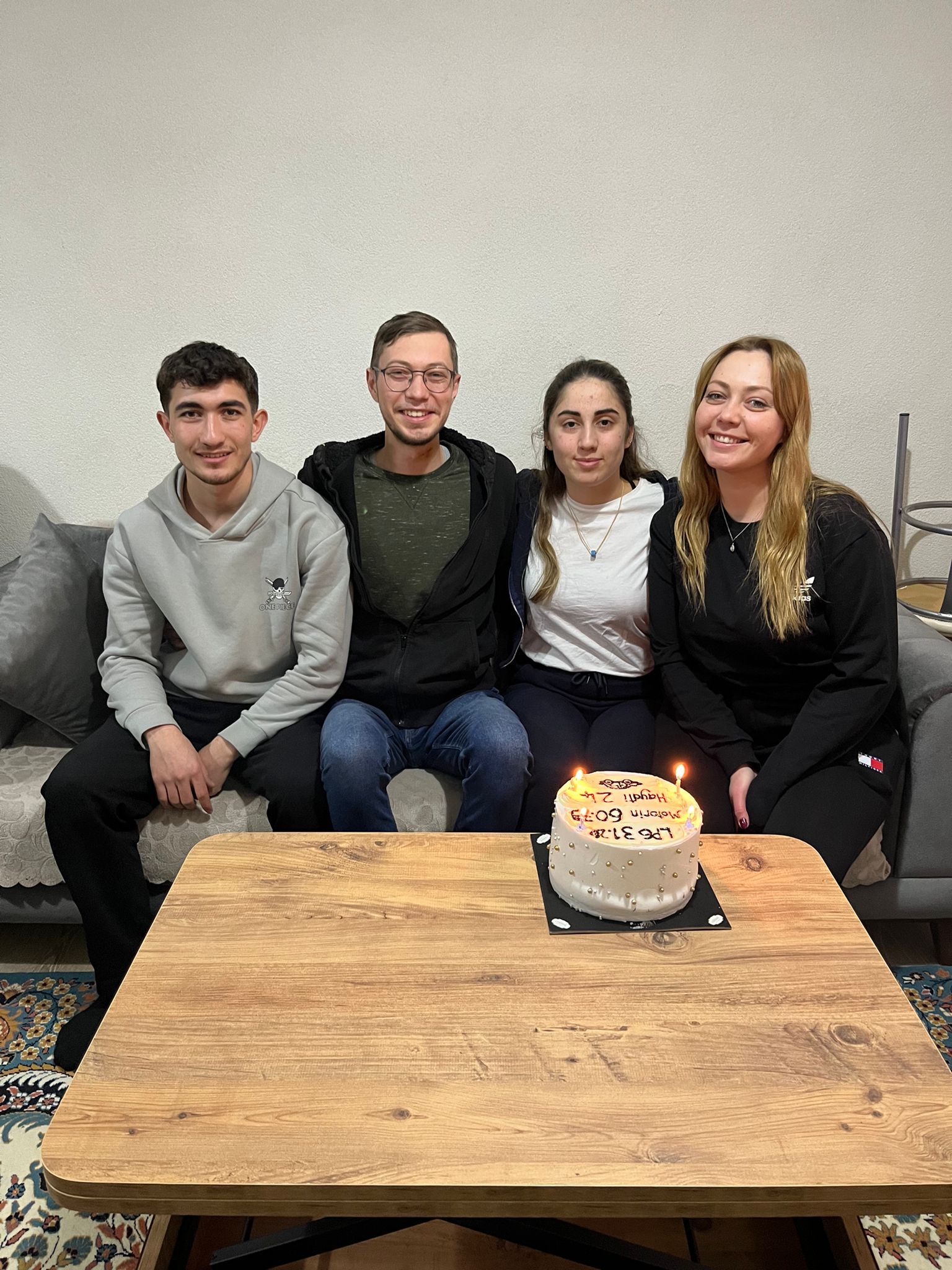 096A4D8F 9158 41A1 B1B5 B6Abe0Af1Fd8