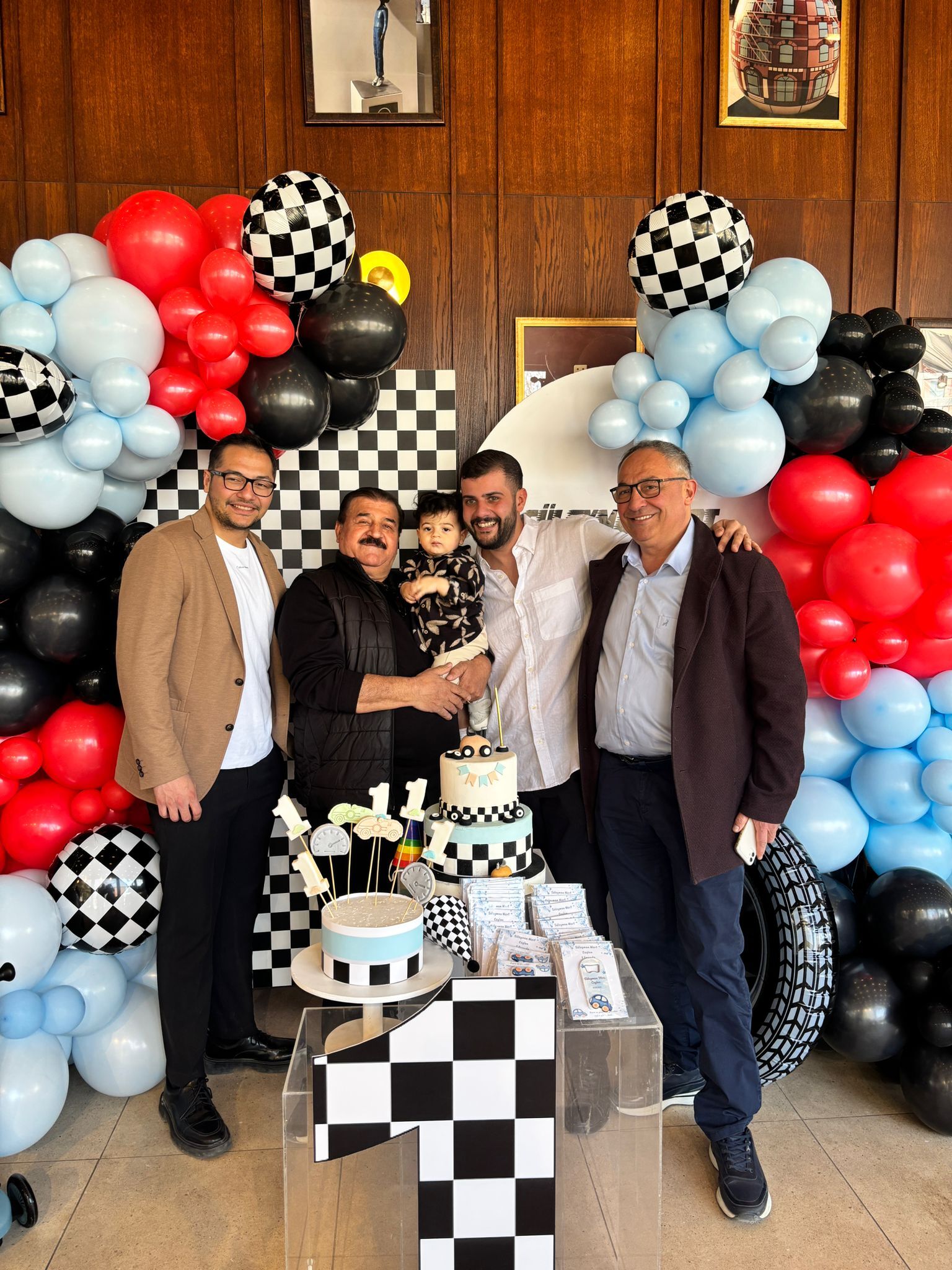 5D140074 86C2 4811 B731 9368F4B5Caa4