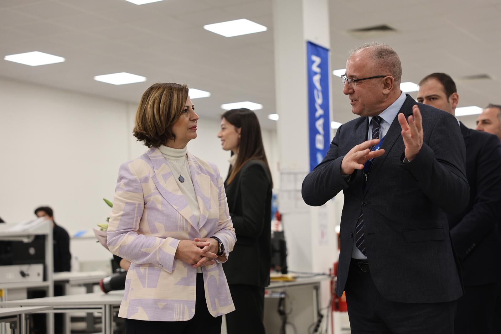 Başkan Ünlüce’den Kadin İşçi̇lere Destek “Bi̇rli̇kte Güçlüyüz” (2)