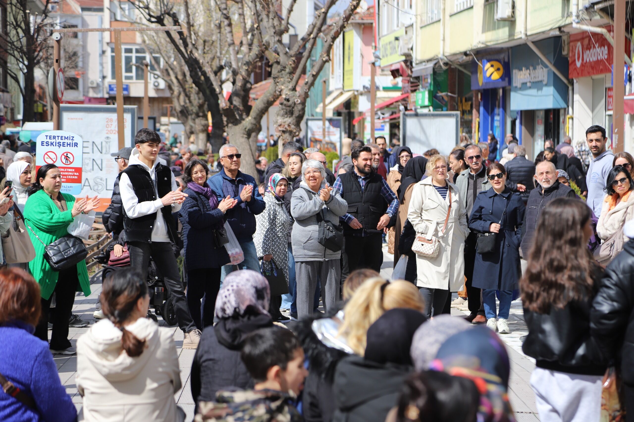 “Eski̇şehi̇r 2026 Yili” Etki̇nli̇kleri̇ Kentte Bahar Coşkusu Yaşatti (7)