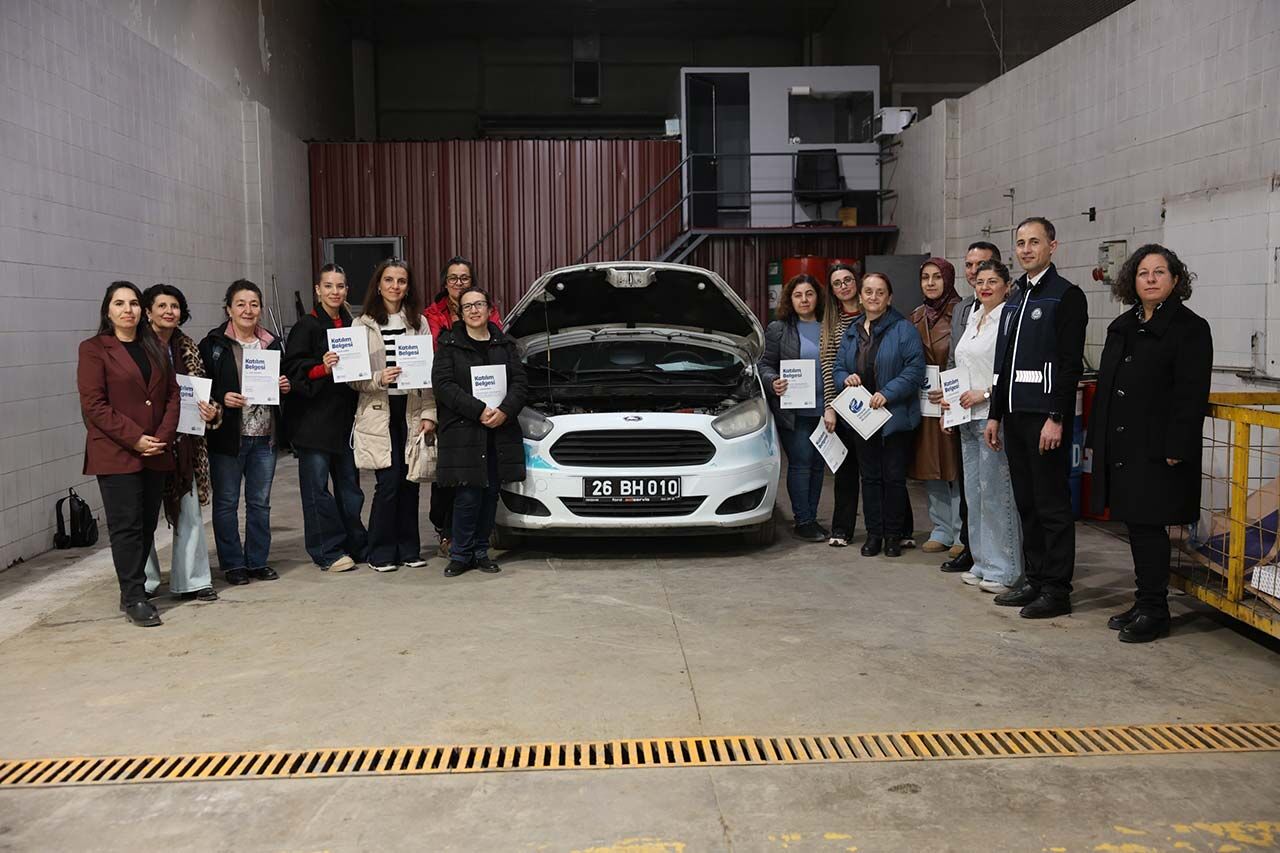 K A D I N L A R A T Ö L Y E D E A R A Ç B A K I M I N I Ö Ğ R E N D İ (1)