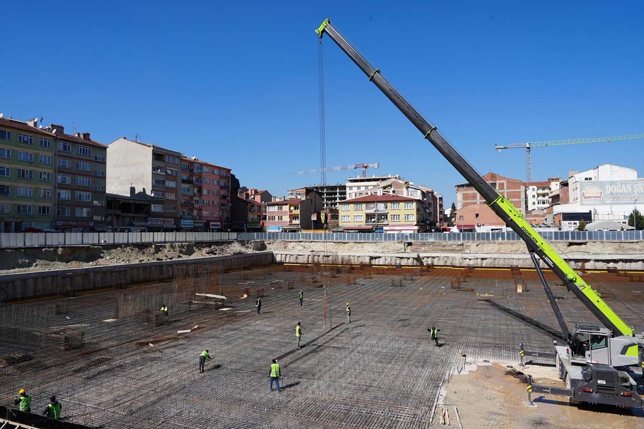 K U R T U L U Ş K A P A L I P A Z A R Y E R İ’ N D E Ç A L I Ş M A L A R H I Z L A İ L E R L İ Y O R (5)