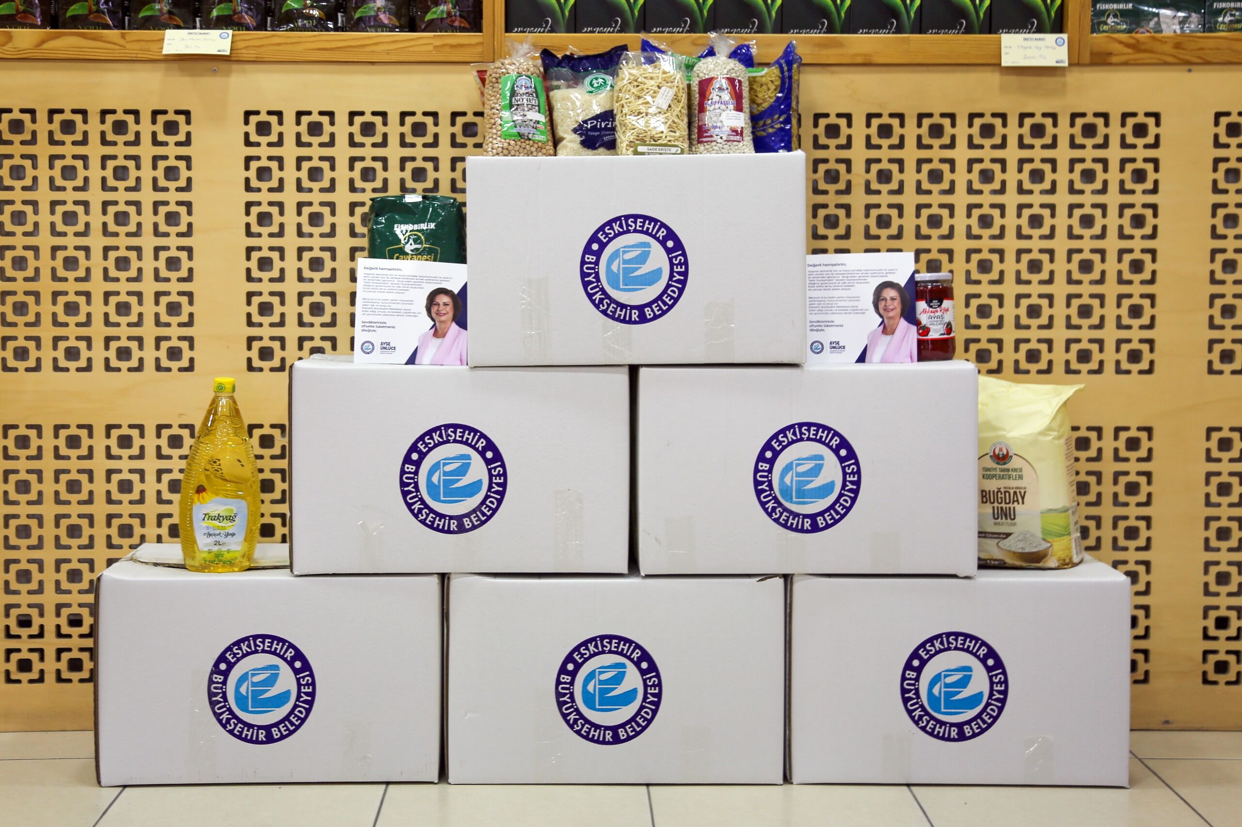 “Şehi̇r Paylaşmaktir” Koli̇leri̇ Üreti̇ci̇ Marketlerde Ve Onli̇ne Satişta (1)