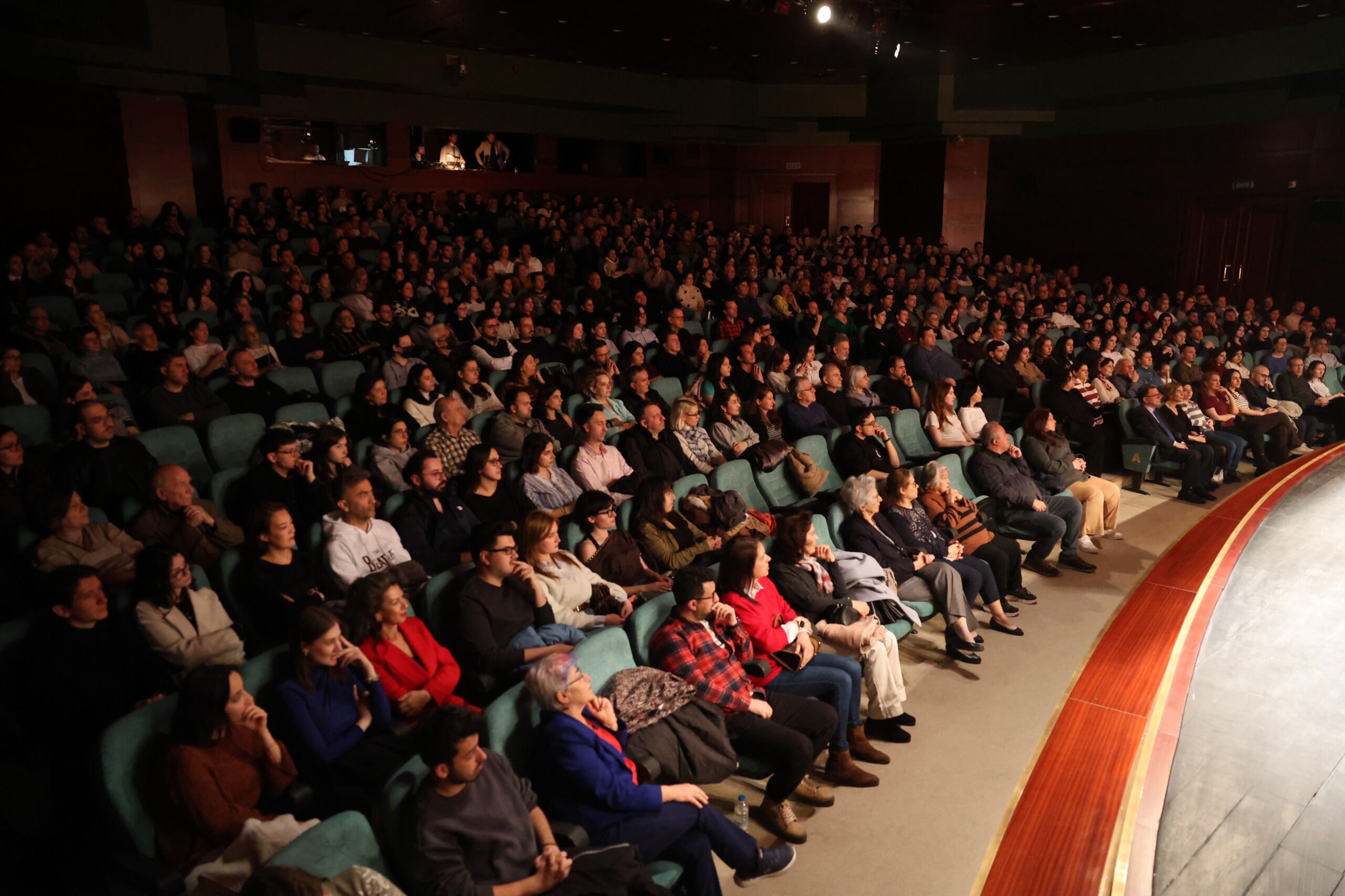 Senfoni̇ Orkestrasi’ndan İsti̇klal Marşi’nin Yil Dönümünde Anlamli Konser (6)
