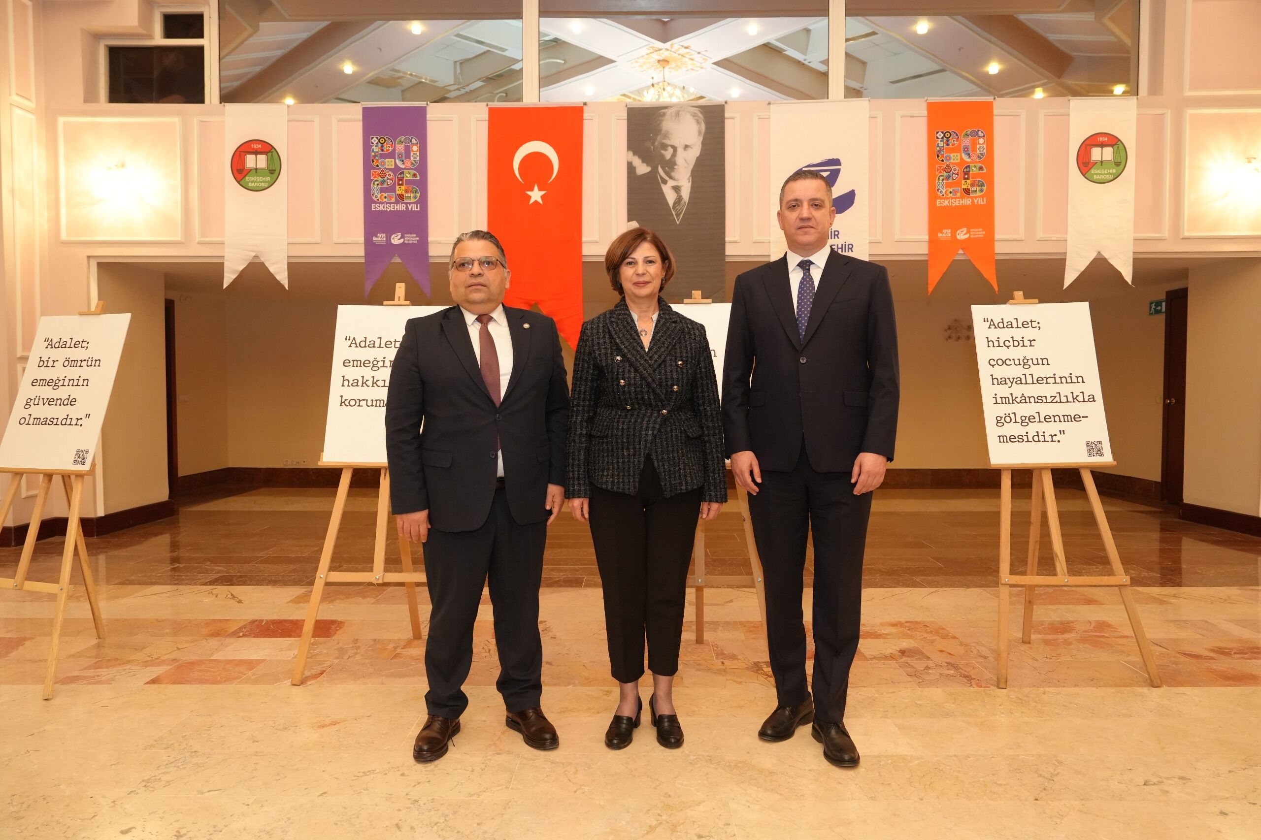 2026 Eski̇şehi̇r Yilinda “26 Cümlede Adalet” Sergi̇si̇ Açildi (1)