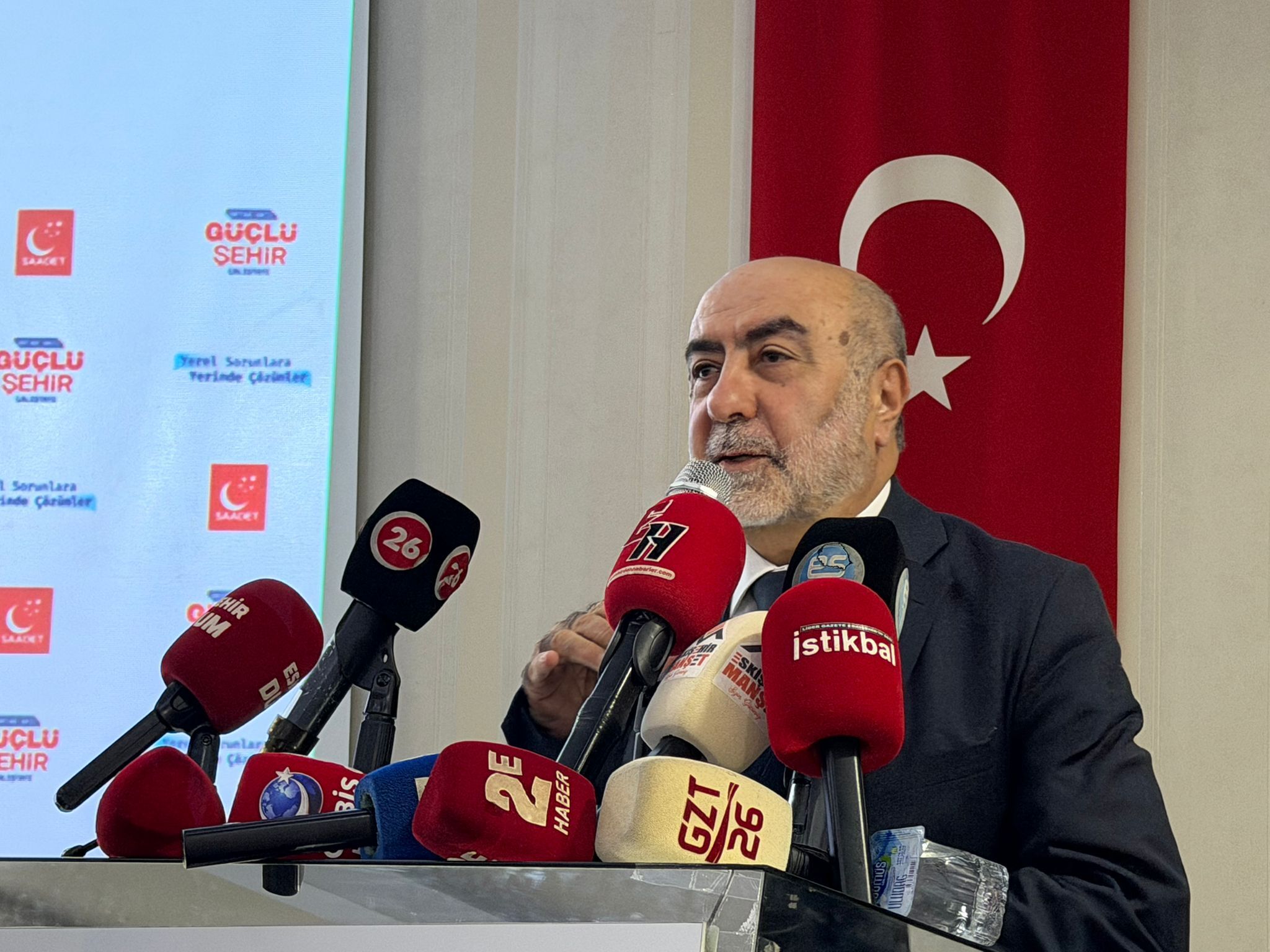 8De94Aaa Fa40 4702 B4Ba 06Cfd031F18F