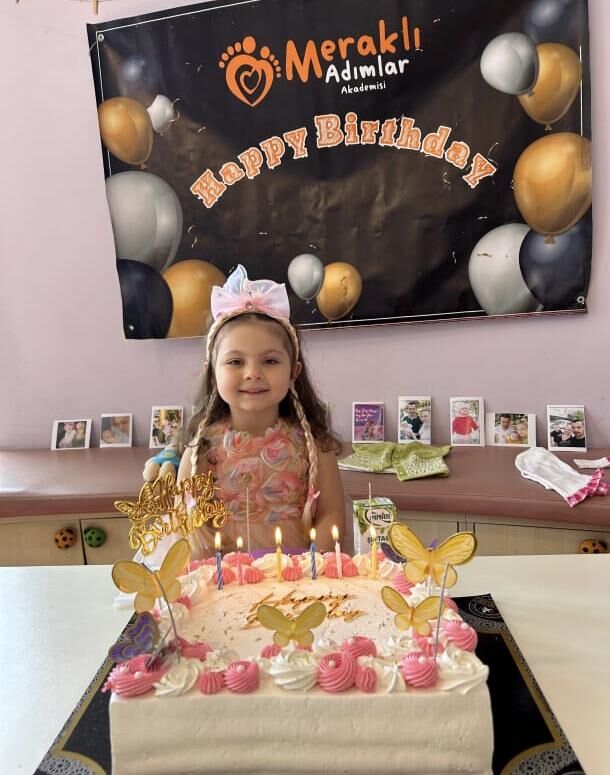 B8B7C225 98De 4748 A6Ac 27A8834Df604