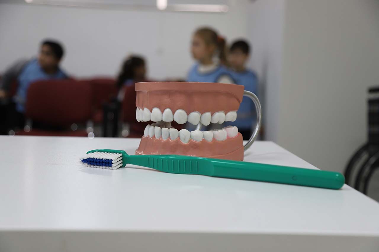 M İ N İ K L E R H E M E Ğ L E N D İ H E M Ö Ğ R E N D İ (3)