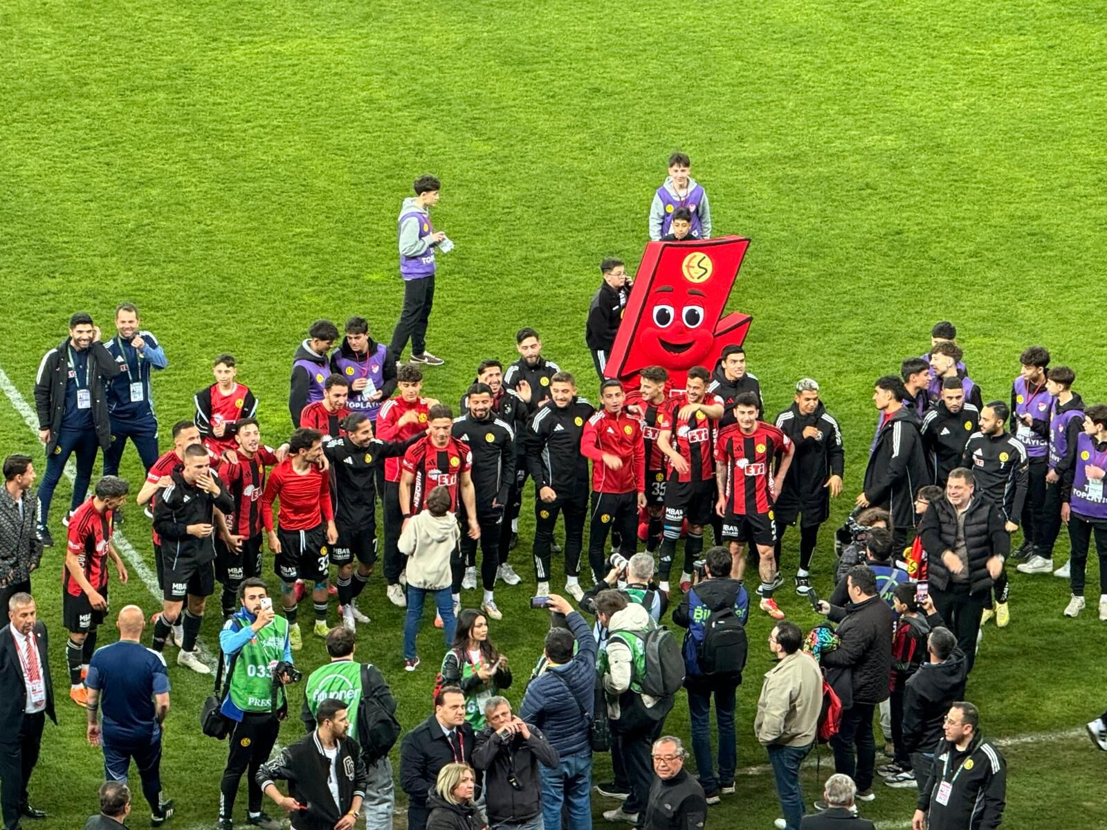 Whatsapp Image 2026 04 28 At 22.10.01