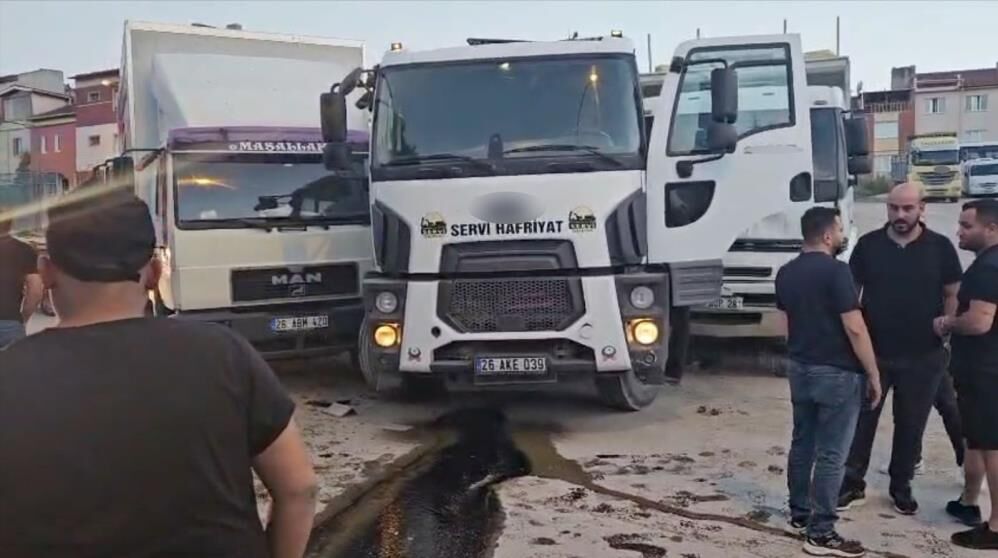 Eskişehir'de facianın eşiğinden dönüldü: Freni boşalan kamyon çocuk dolu parka 2 metre kala durabildi!