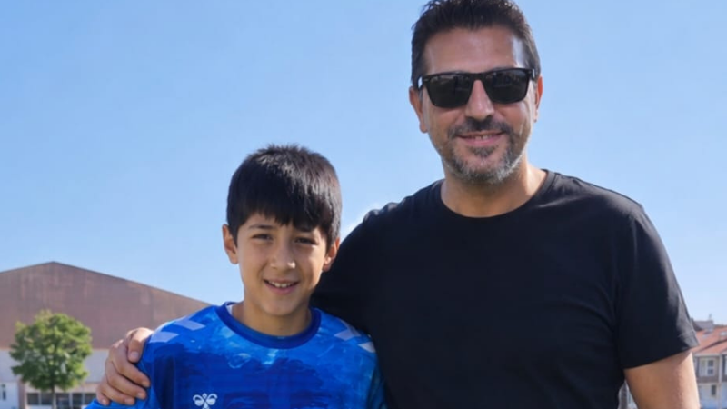 Sanatçı babanın futbolcu oğlu