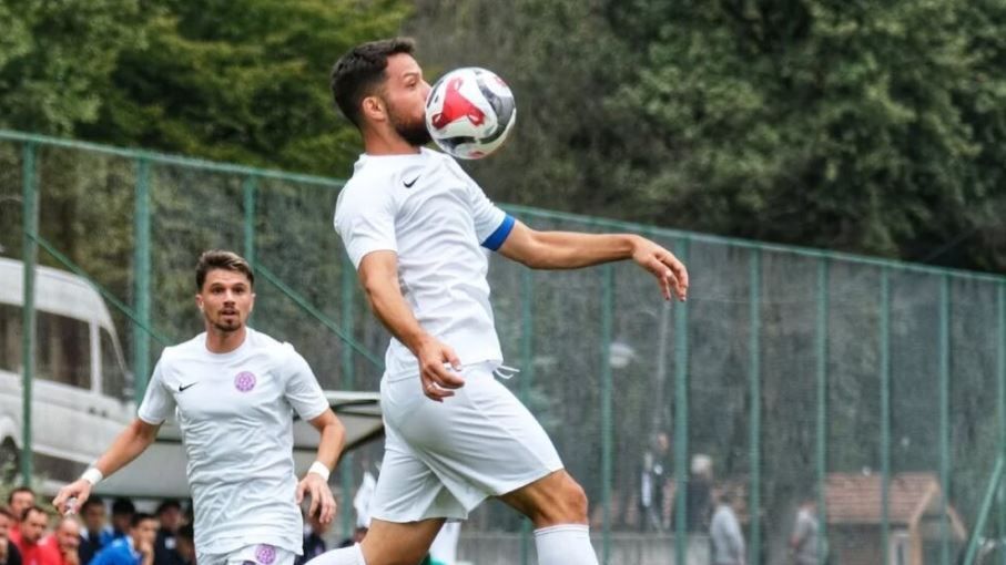 Balıkesirspor Emre'yi kaptı