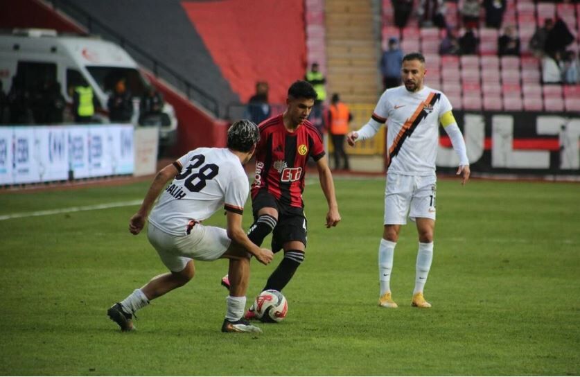 Kaan Kahraman kampa katılacak