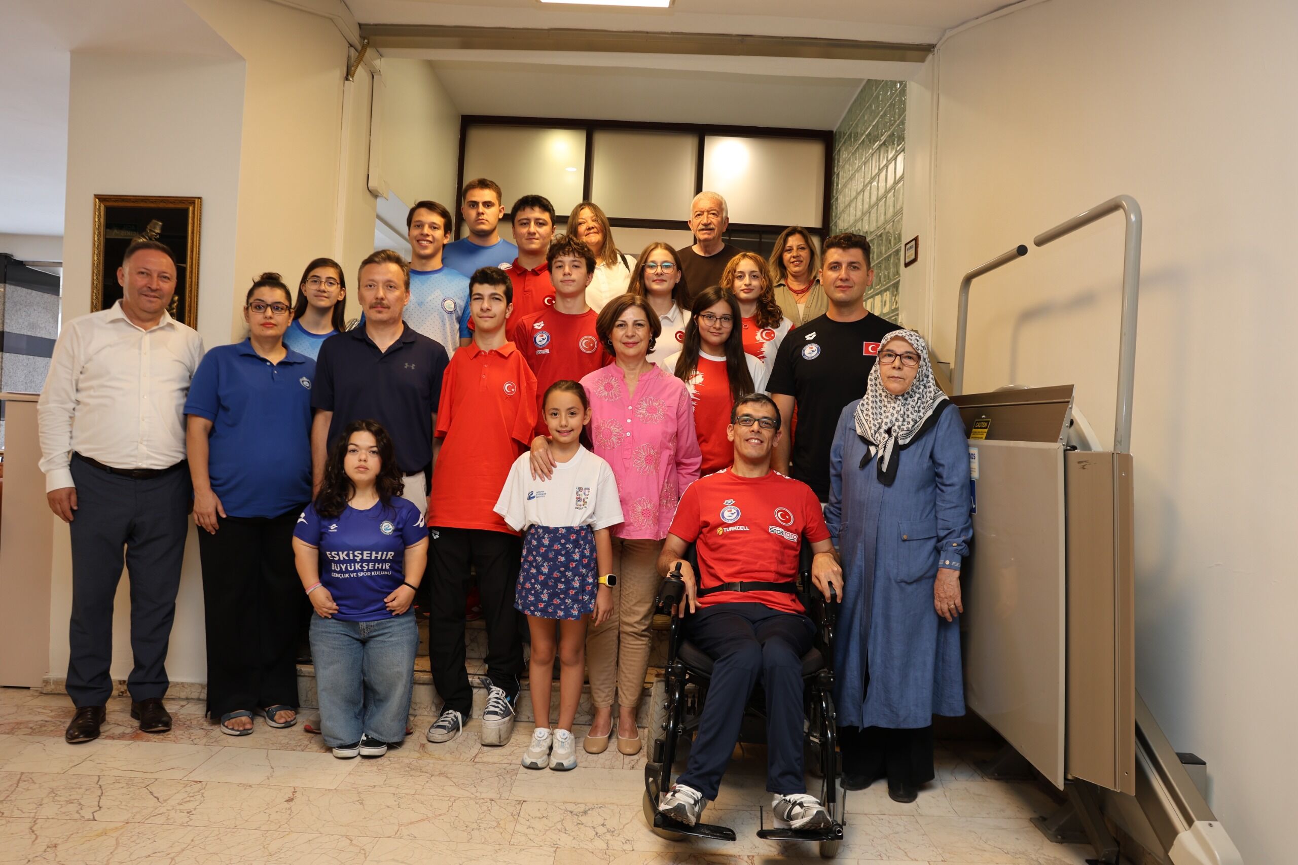 Başkan Ünlüce, Şampi̇yon Sporculari Ağirladi (1)