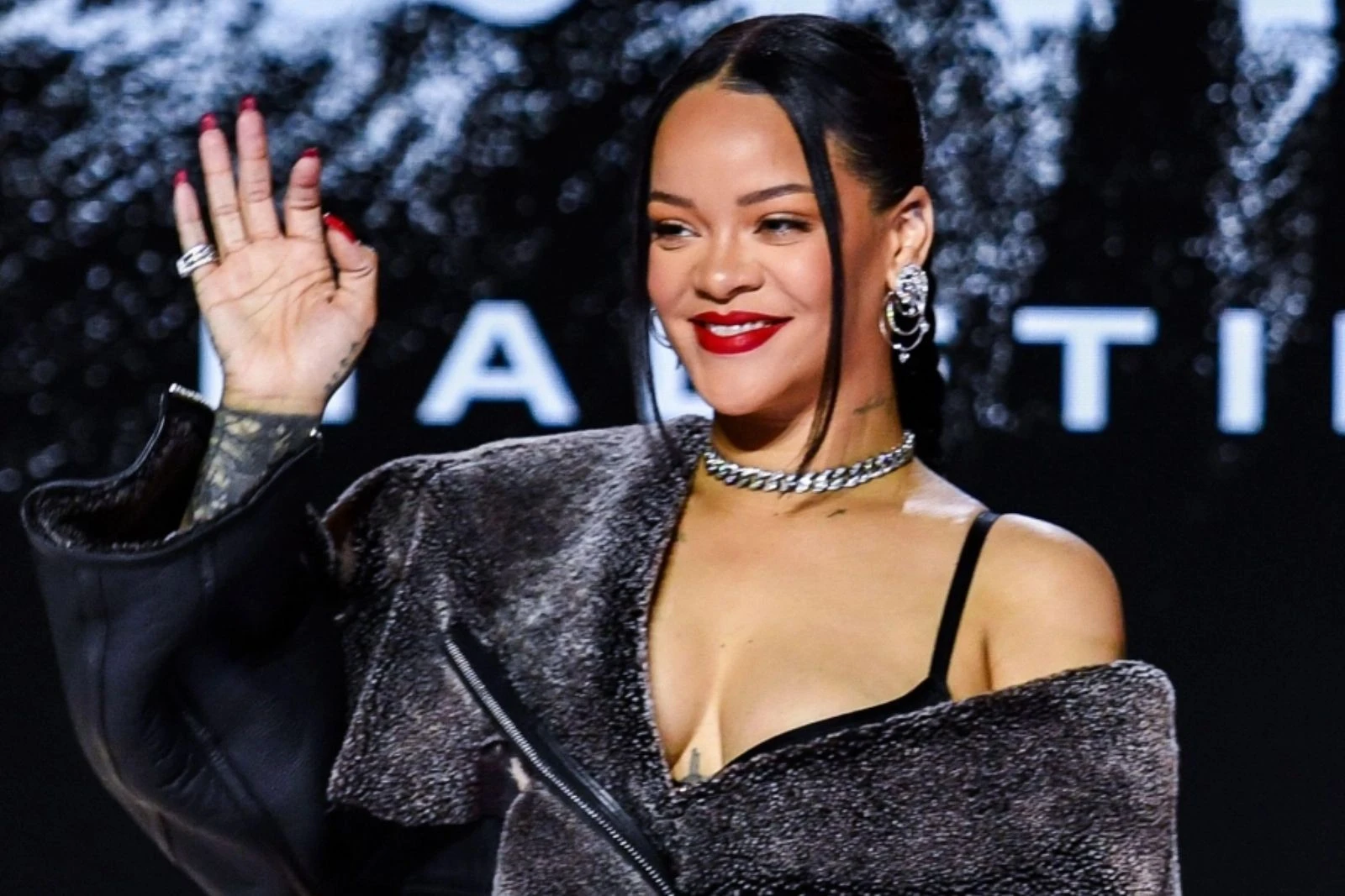 Rihanna-1