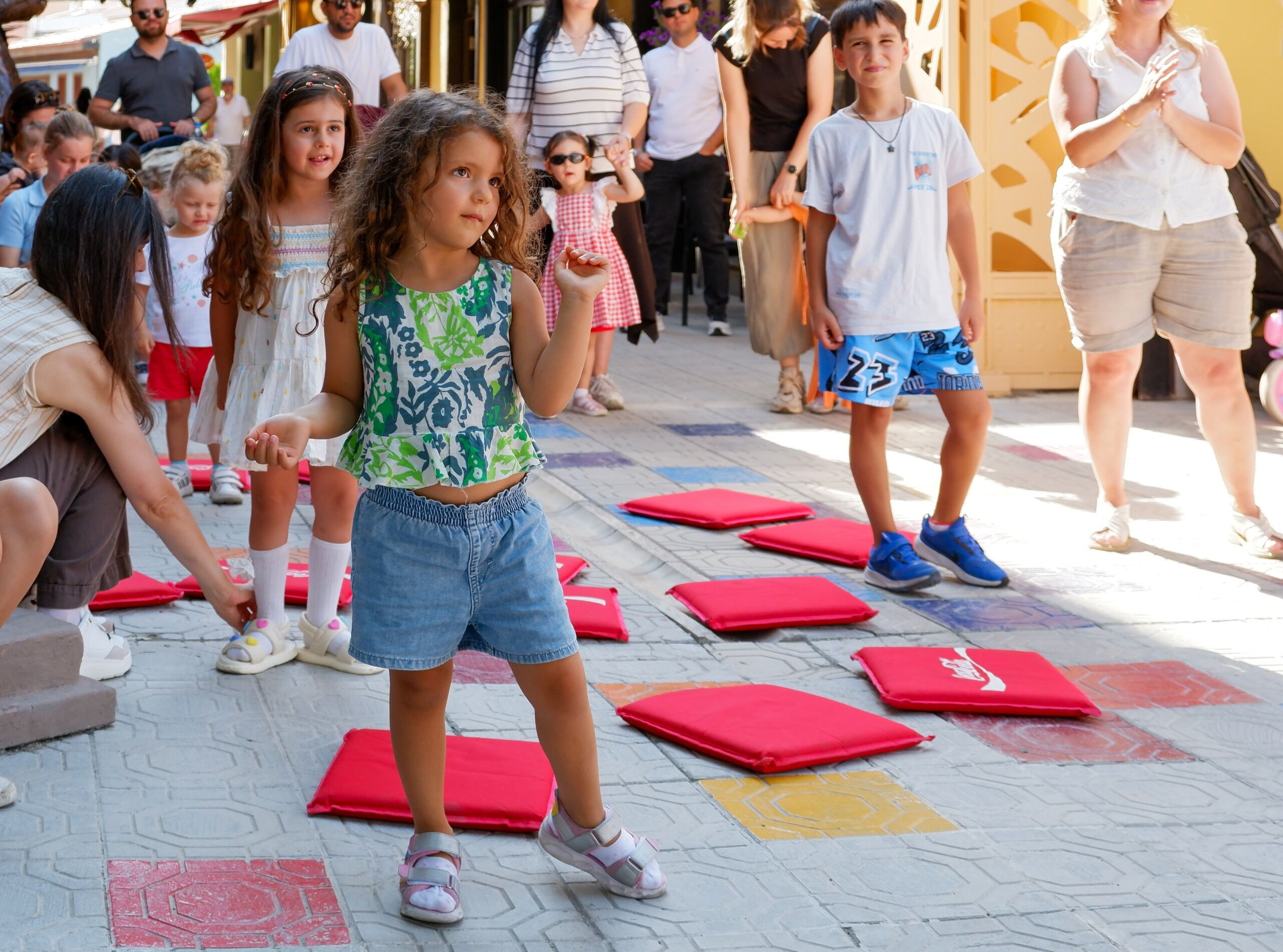 Hayal Orkestrasi Sanat Sokağinda Çocuklarla Buluştu (4)
