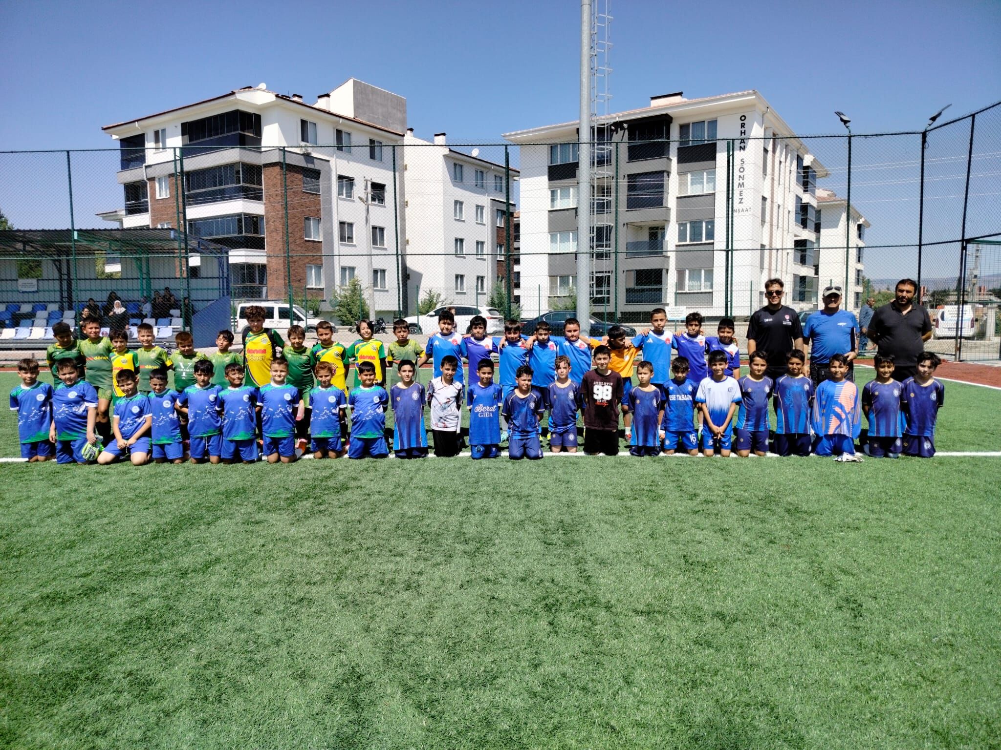 Yaz Spor Okulları Futbol Turnuvası'nda Dostluk Kazandı (8)