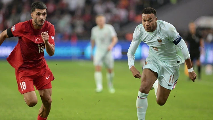 A Milli Takım, Fransa'ya 1-0 mağlup oldu