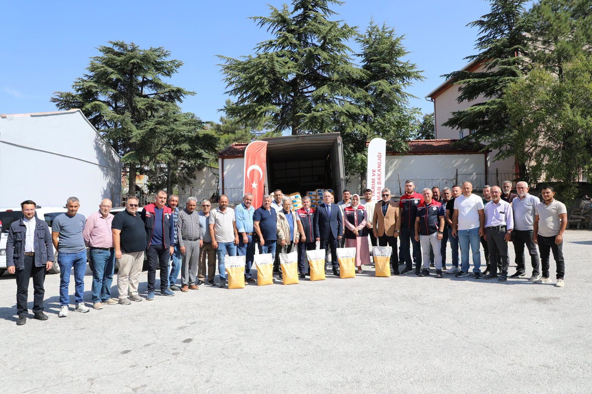 Eskişehir’de 184 üreticiye yüzde 75 hibeli kanola tohumu desteği