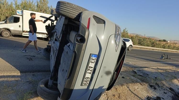 Eskişehir'de kontrolden çıkan otomobil yan yattı: 1 yaralı
