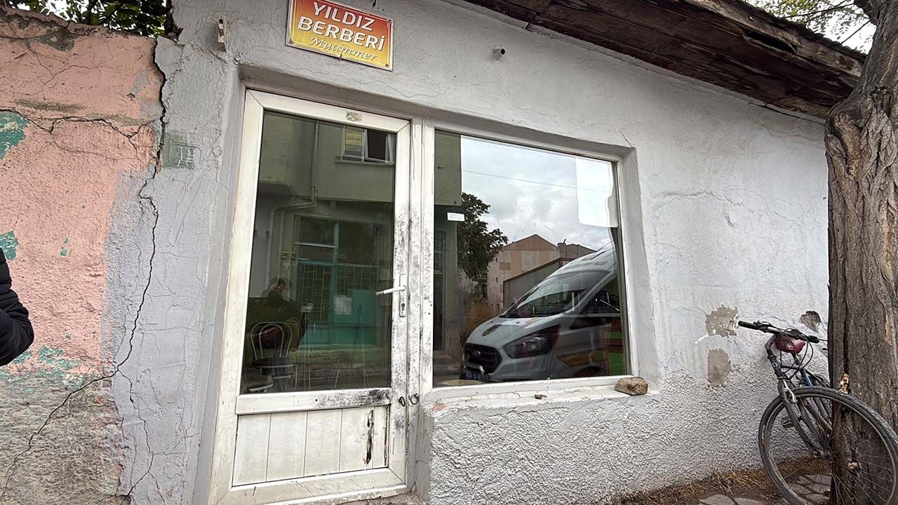 A W799368 01