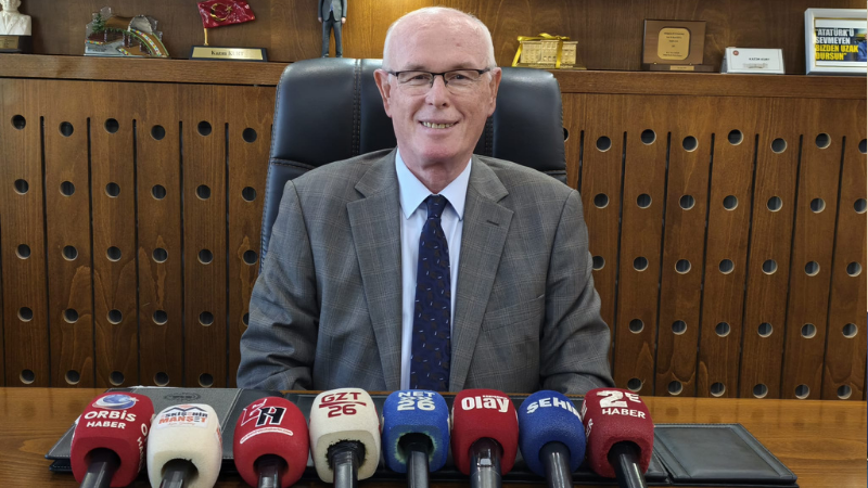 Kazım Kurt’tan “belediye işlerine bakmıyor” eleştirisine yanıt: Hiçbir iş aksamıyor