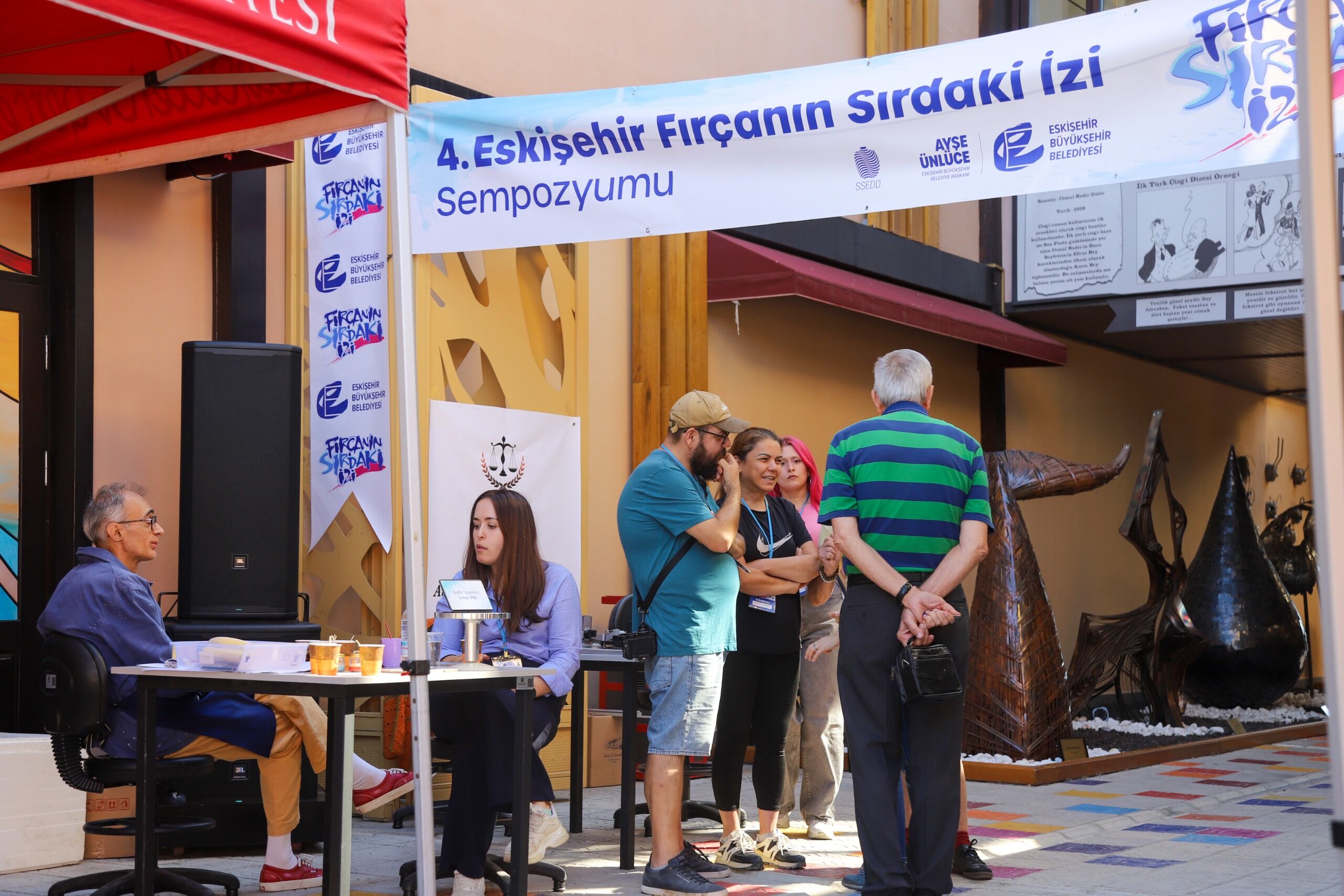 Eserler Haftaya Görücüye Çikacak (20)