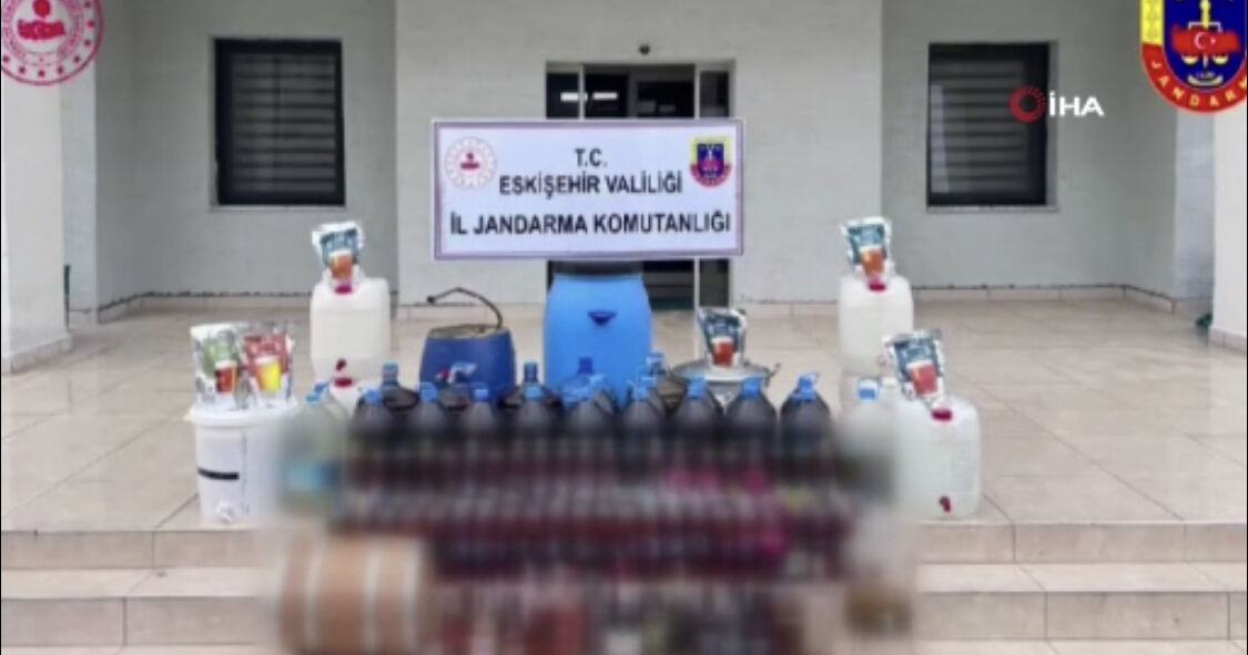 Eskişehir'de kaçak içki üretilen eve jandarmadan operasyon