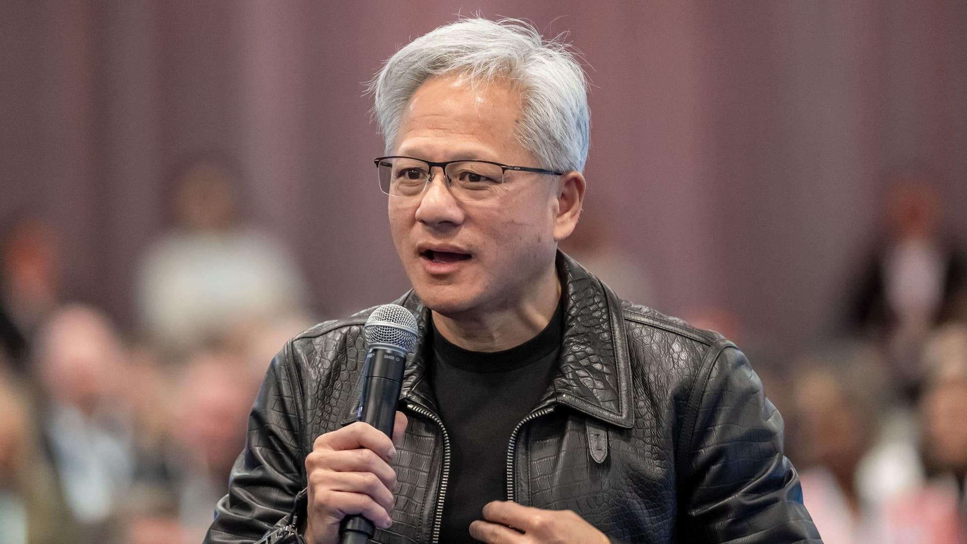 NVIDIA CEO'su Jensen Huang'tan yapay zeka etkisi yorumu: Temel matematik artık önemli değil