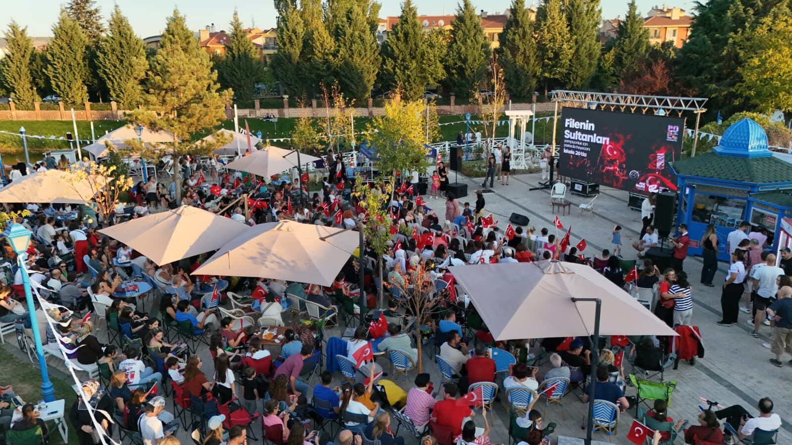 Sümerpark Festi̇vali̇n Son Gününde De Renkli̇ Anlara Sahne Oldu (16)