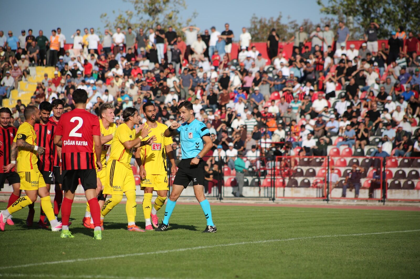 Eskişehirspor maçında skandal karar: Hakeme tepki büyük
