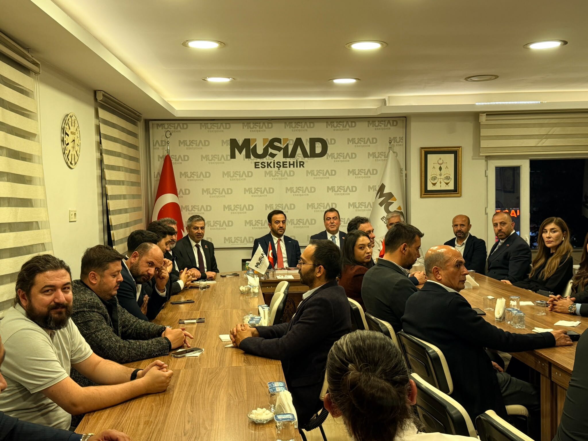 MHP Eskişehir’den MÜSİAD’a ziyaret