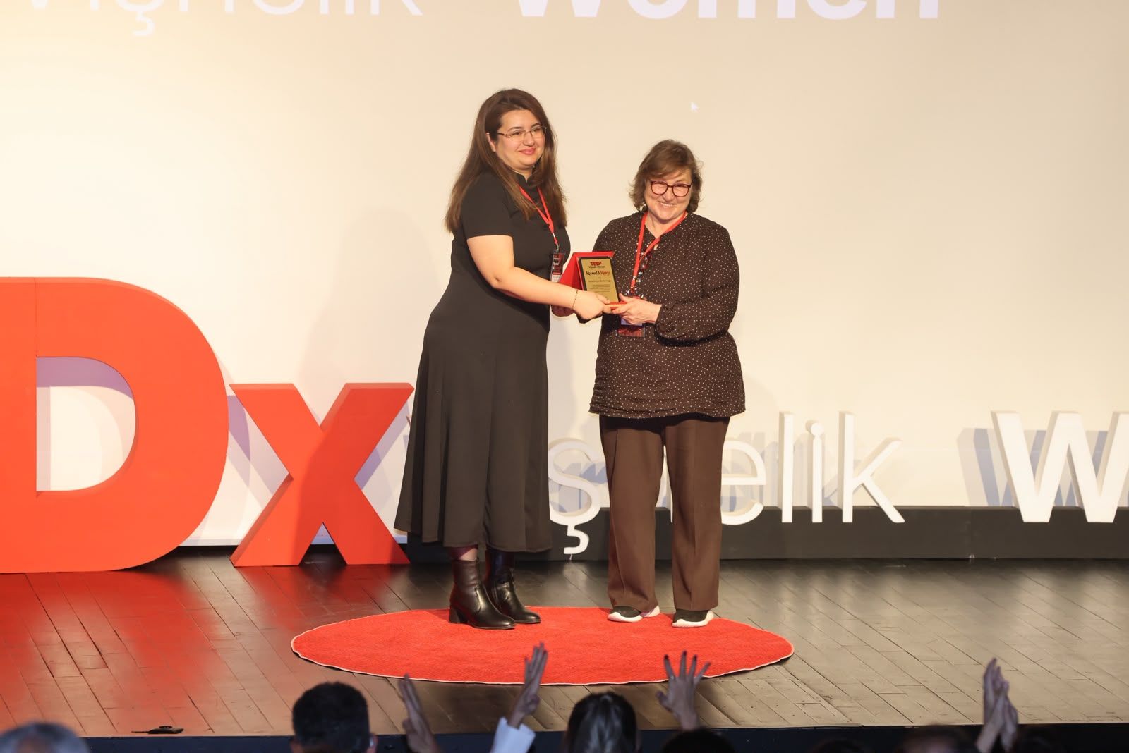 Eskişehir’de Kadınların Ilham Veren Hikâyeleri Tedx Sahnesinde (2)