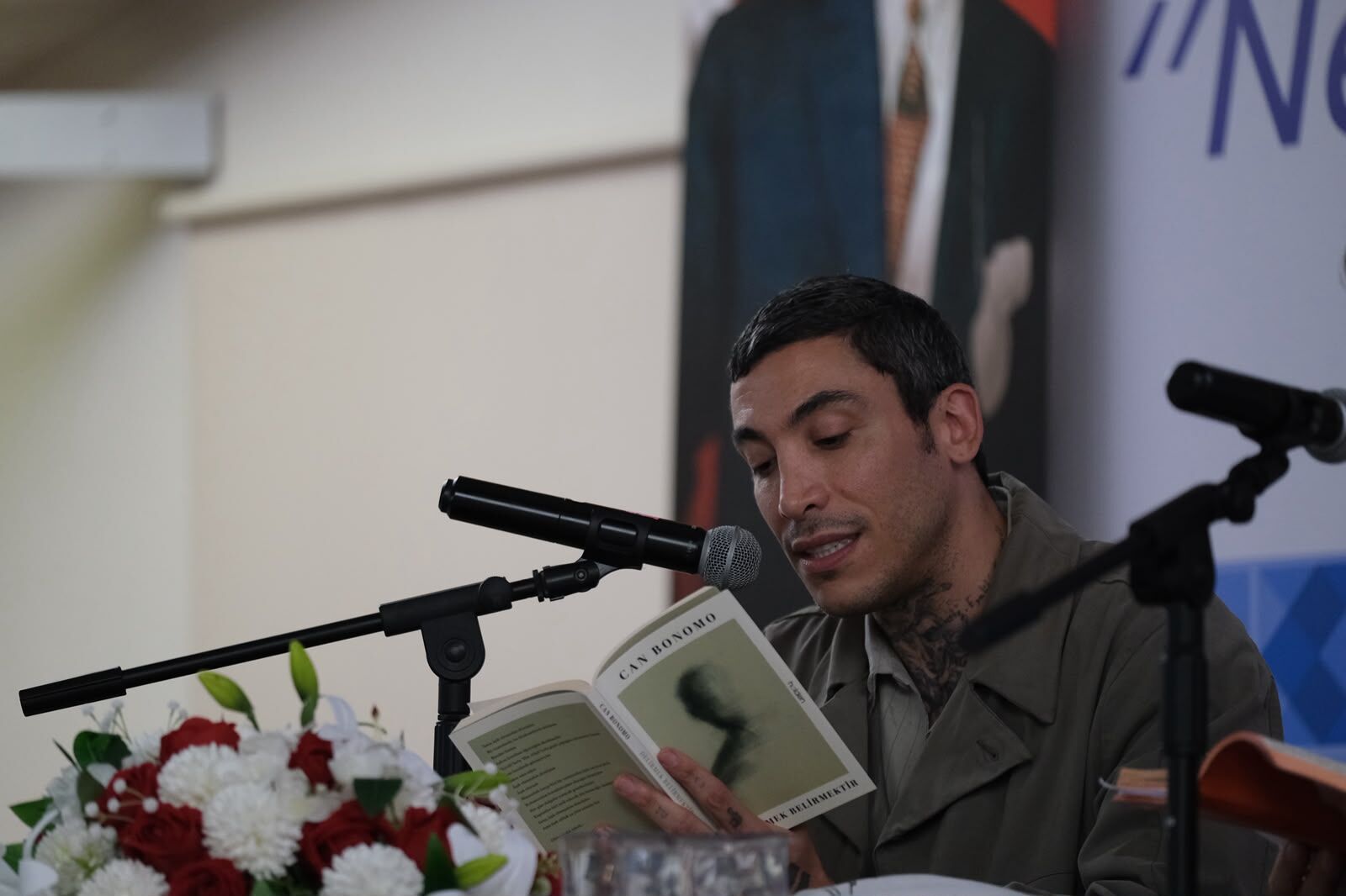 Uluslararasi Eski̇şehi̇r Yunus Emre Edebi̇yat Şenli̇ği̇’ne Yildiz Yağmuru (37)