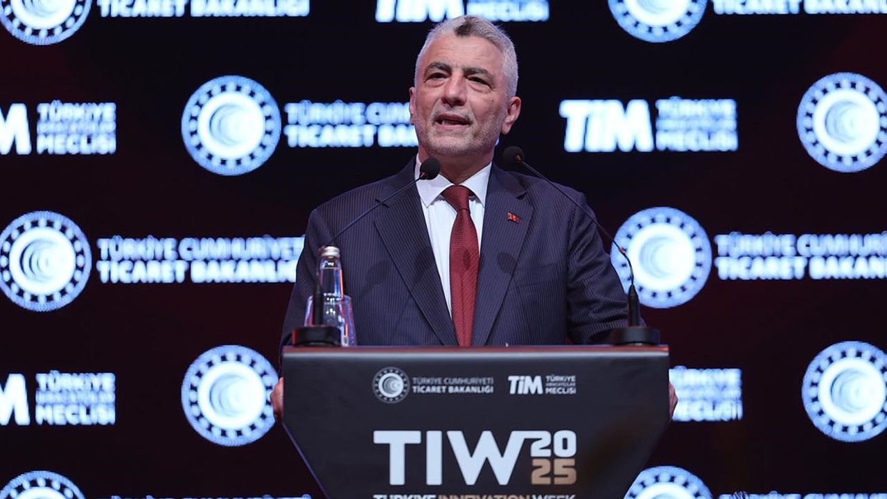 Bakan Bolat: İhracatta 390 milyar dolarla tarihi rekor kırdık
