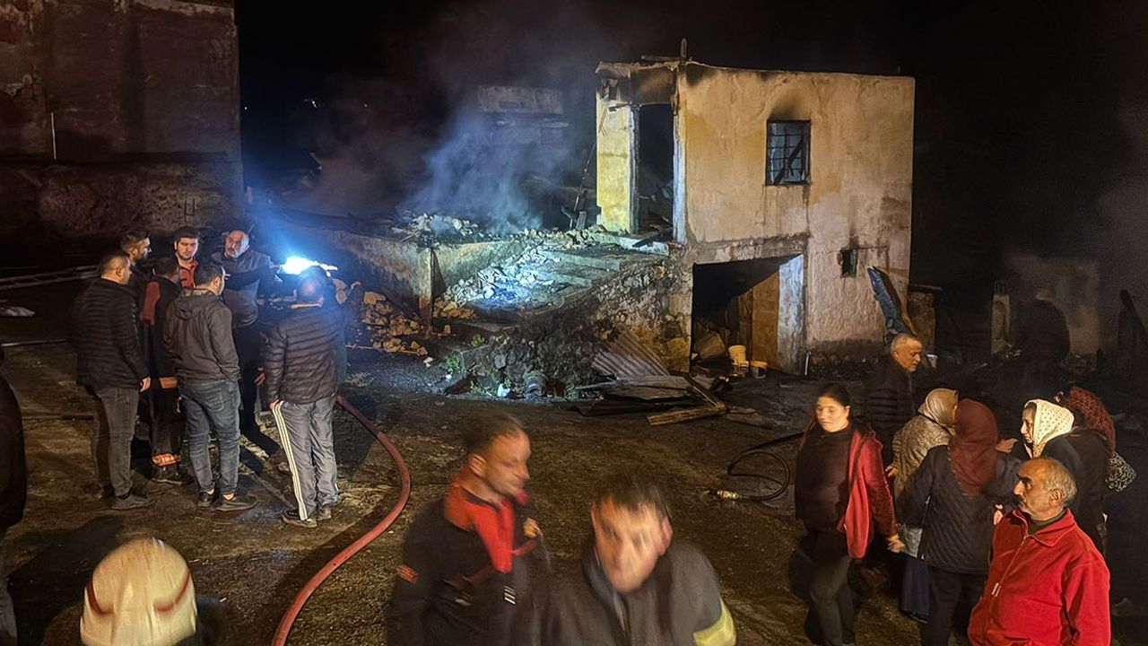 Giresun’da mısır fırını 1 ev ve 1 serentiyi kül etti
