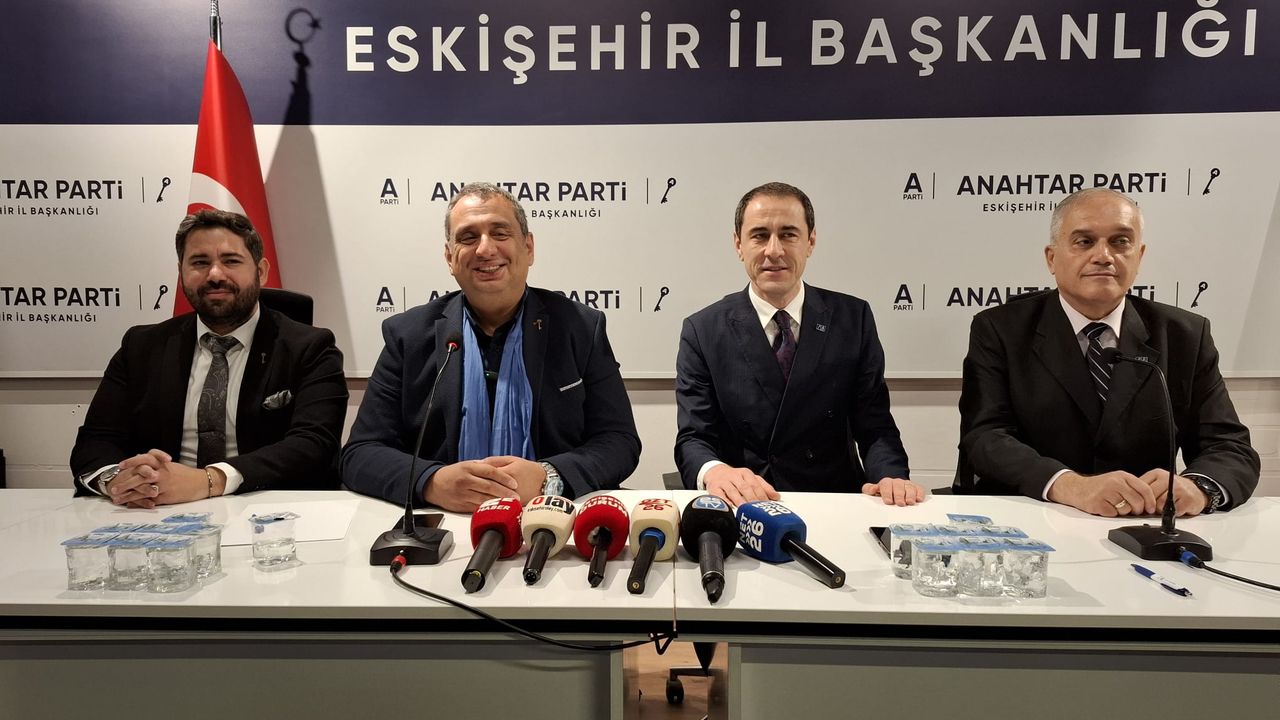 Anahtar Parti Genel Başkan Yardımcısı Tanrıöver: “Eskişehir kültür, sanat ve turizmde Türkiye’nin lokomotifi olmalı”
