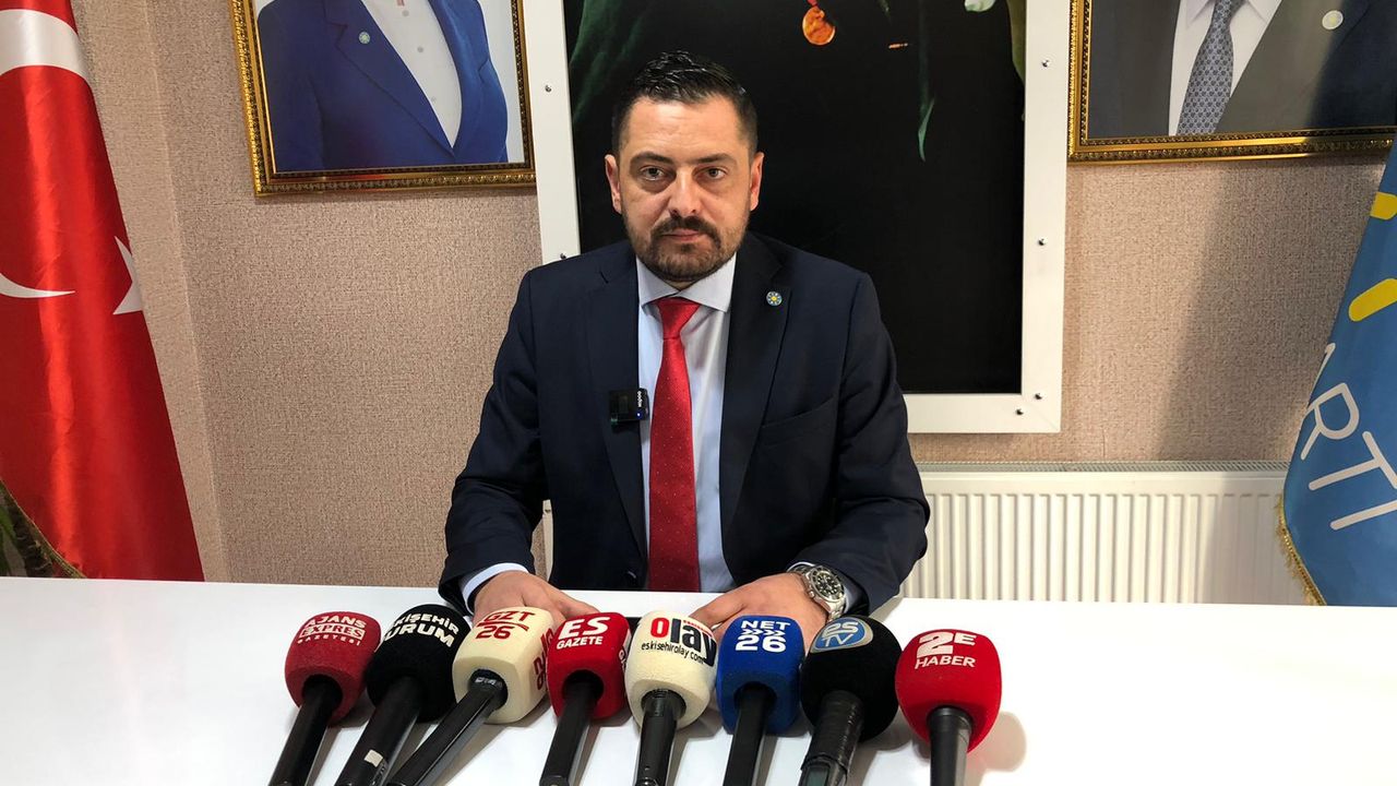 İYİ Parti Eskişehir İl Başkanı Ulucan’dan “Konsey” eleştirisi: Tahtıravalli siyaseti anlayışı var