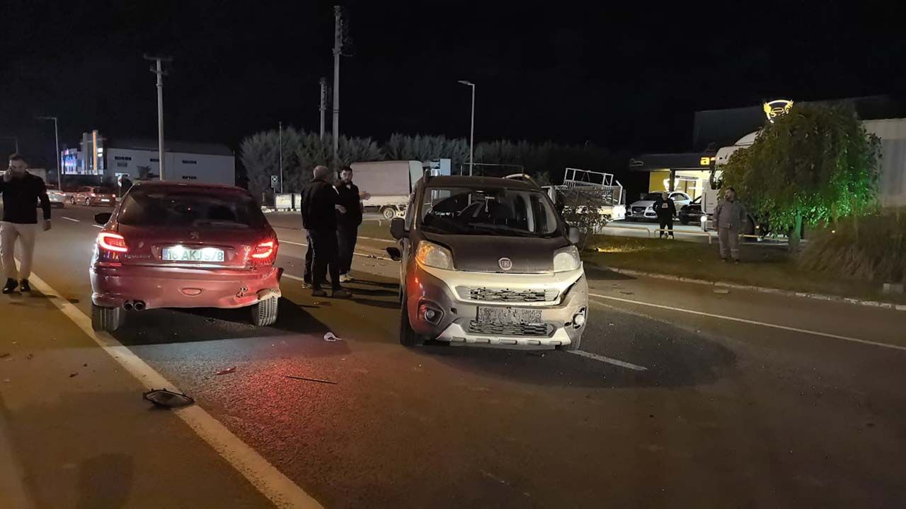 Bursa’da zincirleme kaza: 3 yaralı