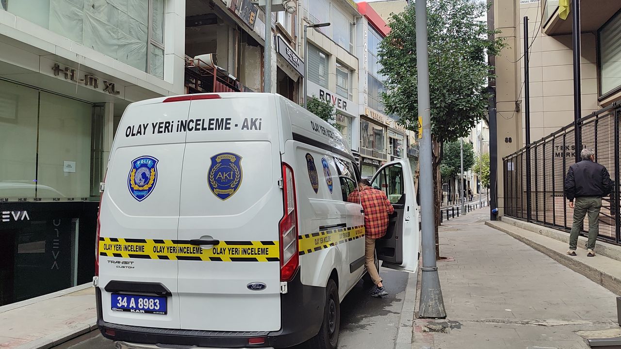 4 katlı binada çıkan yangında 1 kişi yanarak hayatını kaybetti