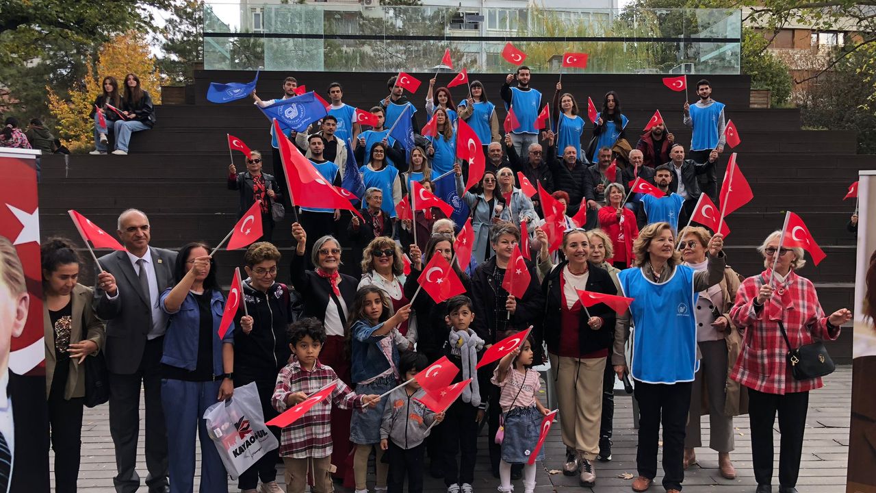 ÇYDD Eskişehir'den 29 Ekim Cumhuriyet Bayramı açıklaması: Cumhuriyet ilelebet yaşayacak