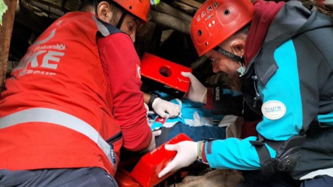 Eskişehir UMKE ekipleri Bilecik’te deprem tatbikatı gerçekleştirdi